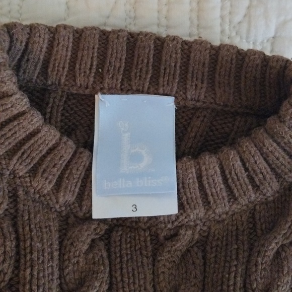 bella bliss Sweater - Picture 3 of 3